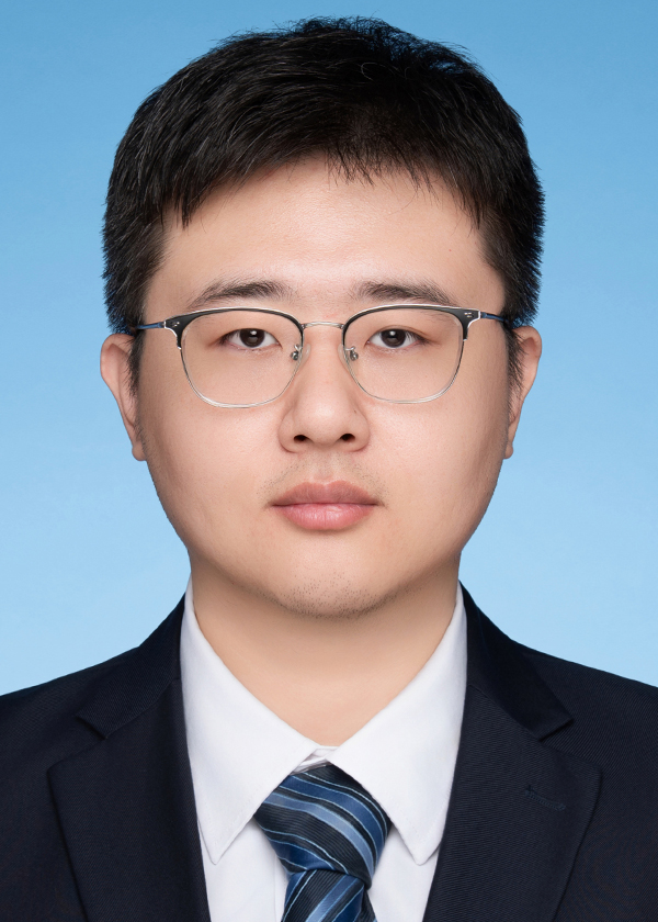王传浩证件照